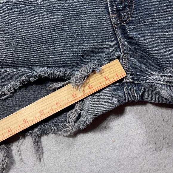 VTG Levi's 501 Shorts Women 28 Gray High Rise Button Fly Cutoff Distressed Denim - Picture 3 of 11